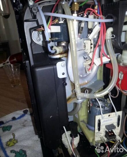 Ремонт и чистка кофемашин с выездом. Гарантия