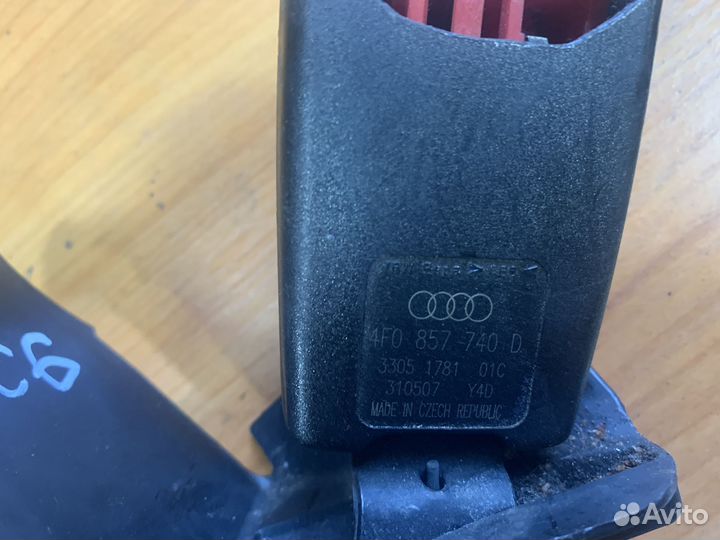 Замок ремня задний правый Audi A6 C6,4F Ауди А6 Ц6