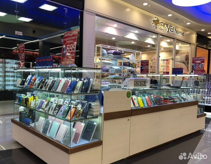 Продавец мобильных аксессуаров