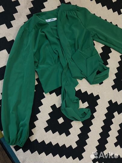 Вещи женские s