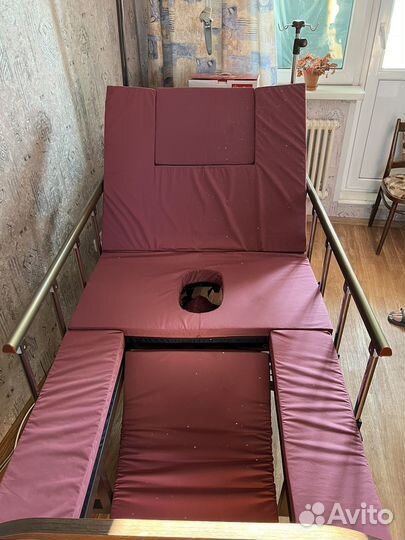 Медицинская кровать для лежачих больных