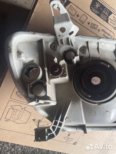 Фара Toyota Corolla Runx