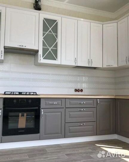 Один из вариантов бюджетной угловой кухни