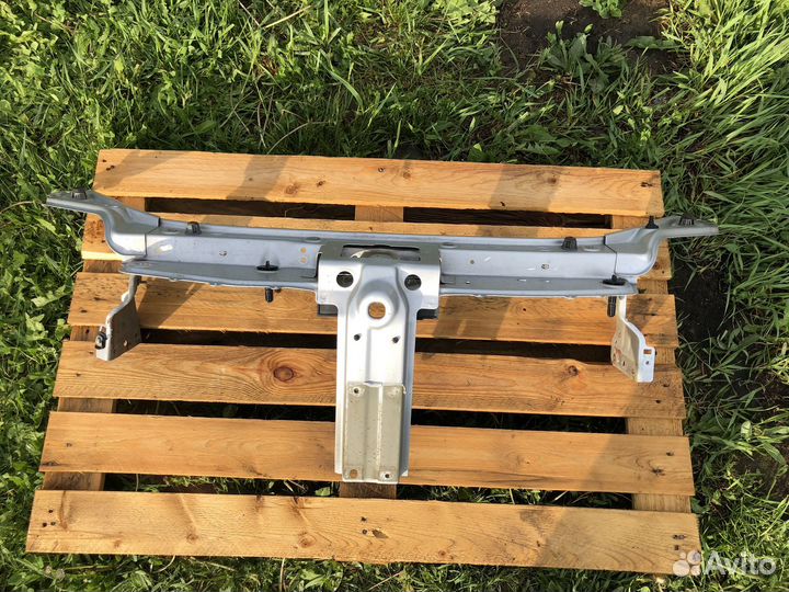 Передняя панель (телевизор ) Sandero stepway 2