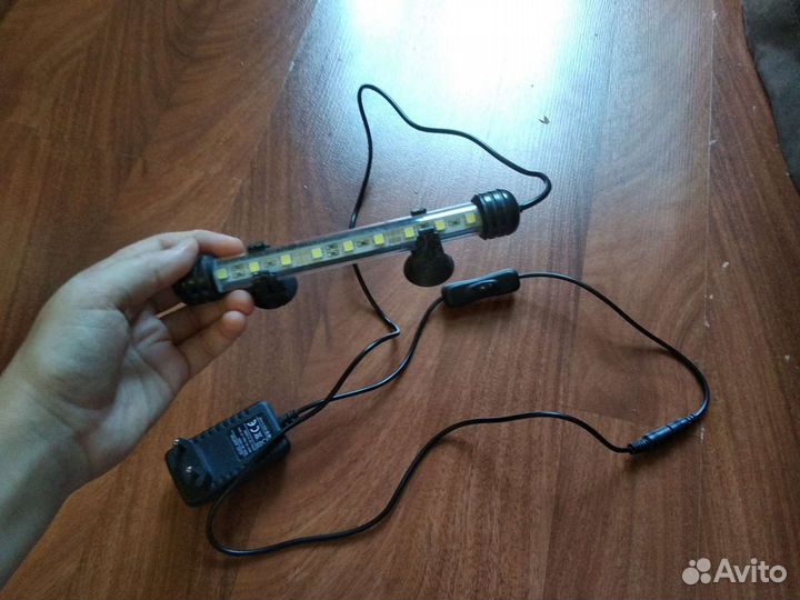 Аквариум со всеми принадлежностями