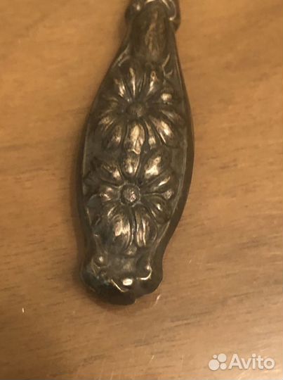 Нож для разрезания бумаги