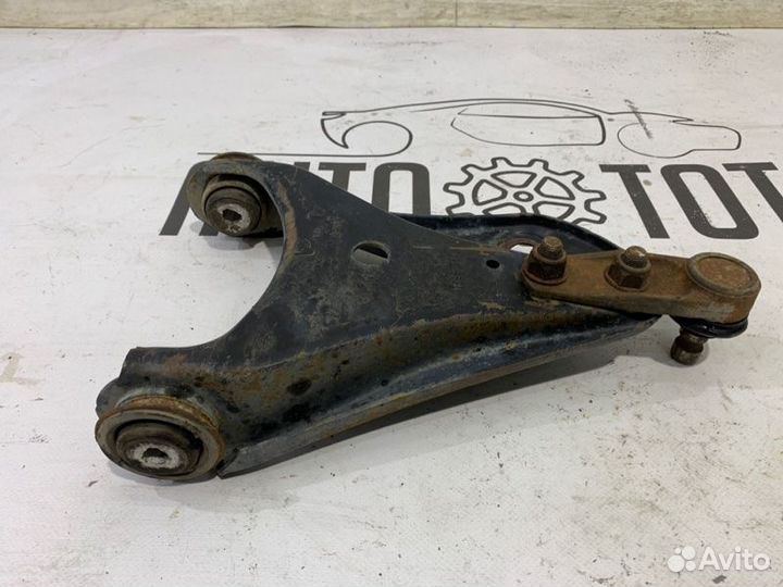 Рычаг подвески передний правый Renault Symbol 2