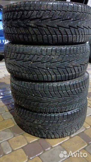 Hankook Winter I'Cept IZ2 225/45 R18 95T