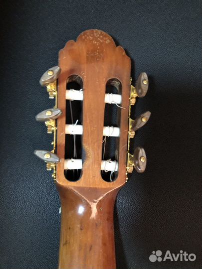 Классическая японская гитара