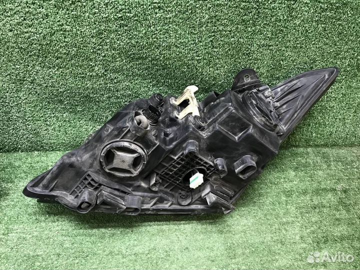 Фара правая Genesis G80