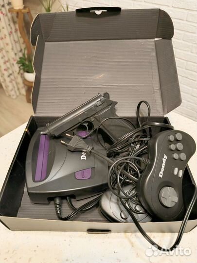 Игровая приставка dendy