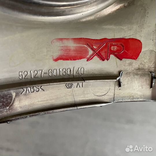 Рамка противотуманной фары правой Lexus LX 450 570