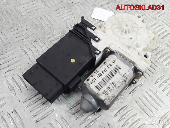 Моторчик стеклоподъёмника VW Bora 1J3837730AA