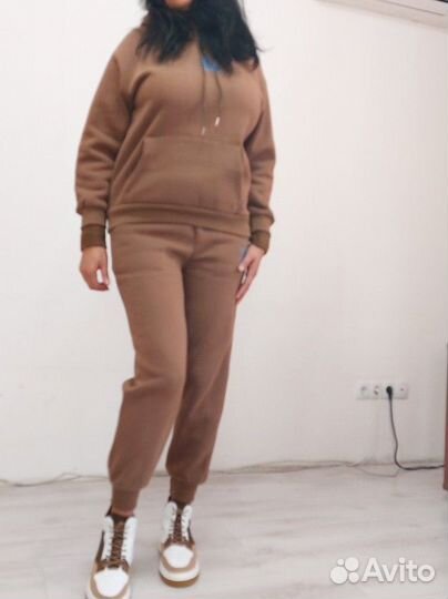 Спортивный костюм женский 46 новый