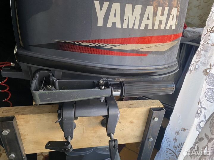 Мотор Ямаха 5 и лодку Хантер 290