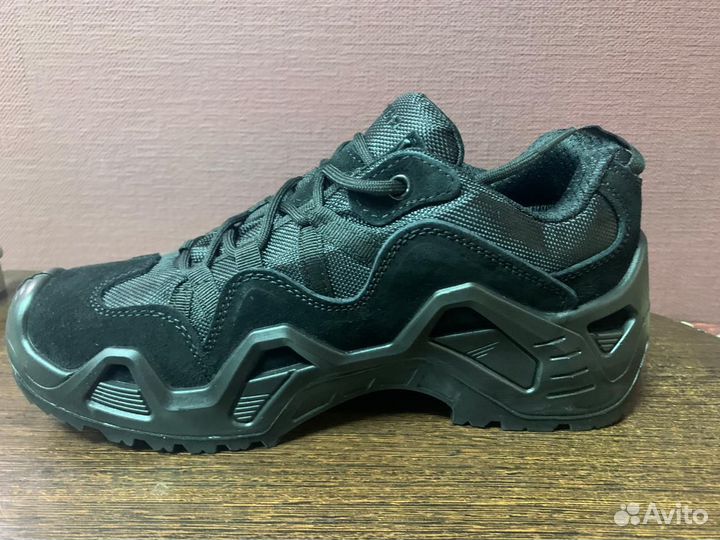 Кроссовки тактические lowa чёрные