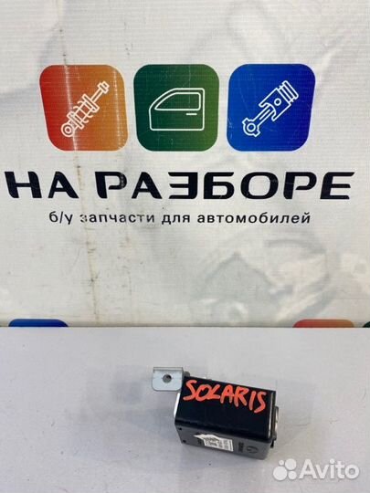 Реле стеклоочистителя Hyundai Solaris 1 1.4