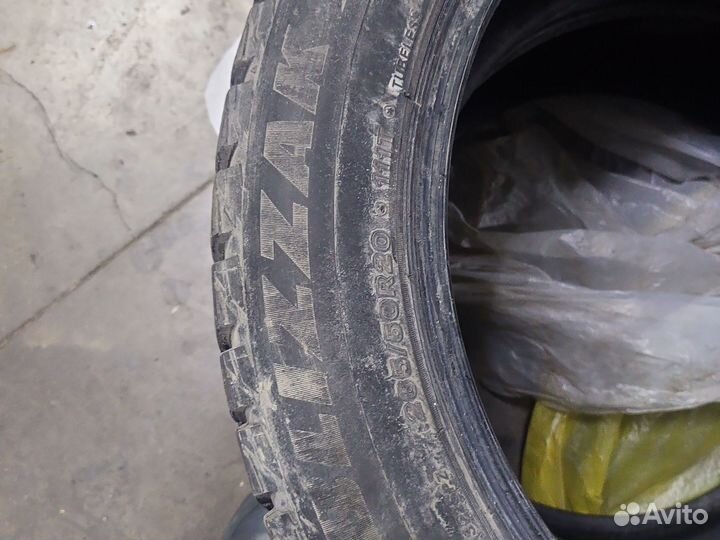 Bridgestone Blizzak 6 265/50 R20 111