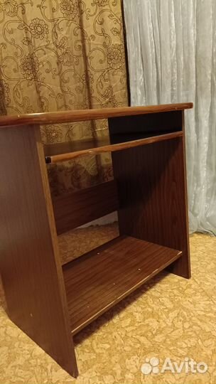 Компьютерный стол