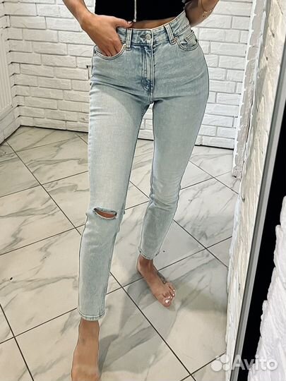 Джинсы,голубые джинсы,рваные джинсы