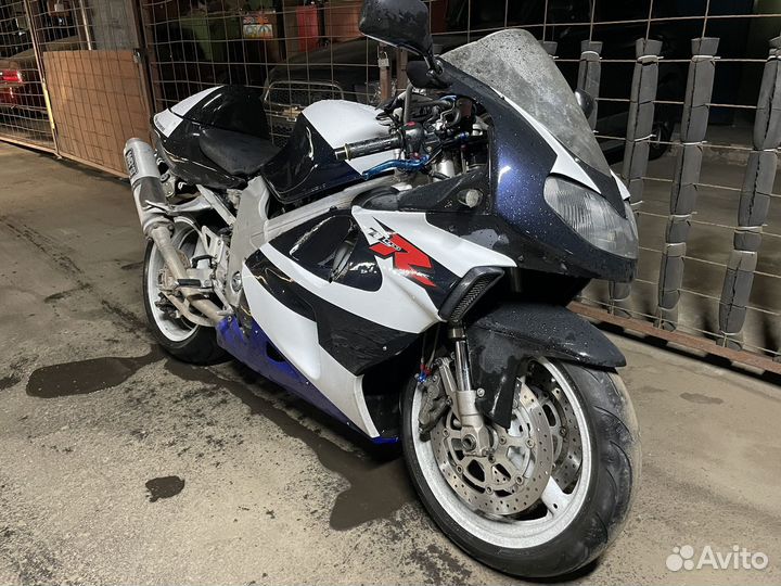 Suzuki tl1000r