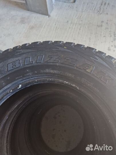 Bridgestone Blizzak DM-V1 265/65 R17