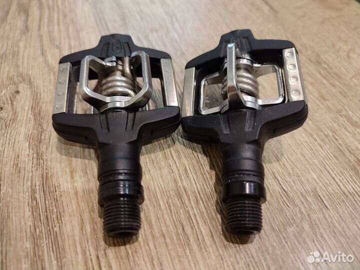 Педали для велосипеда контактные