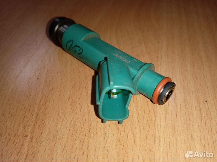 Toyota RAV4 lll форсунка инжекторная электрическая