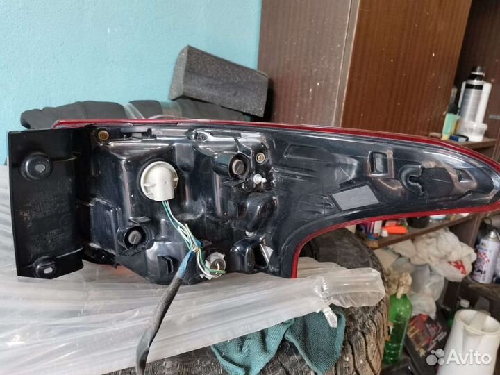 Фонарь задний левый mitsubishi outlander 3