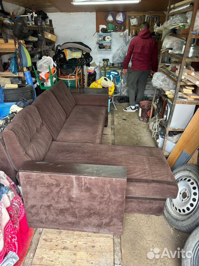 Продаётся угловой диван