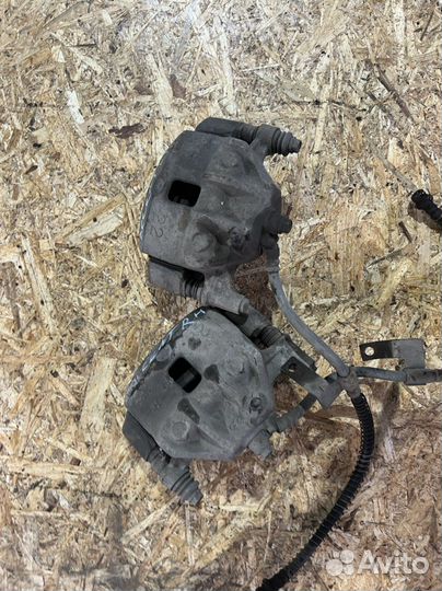 Тормозной суппорт Hyundai Accent