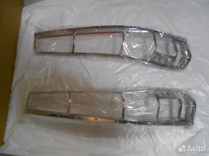 Honda CR-V 2003 Накладки Задних Фонарей Хром
