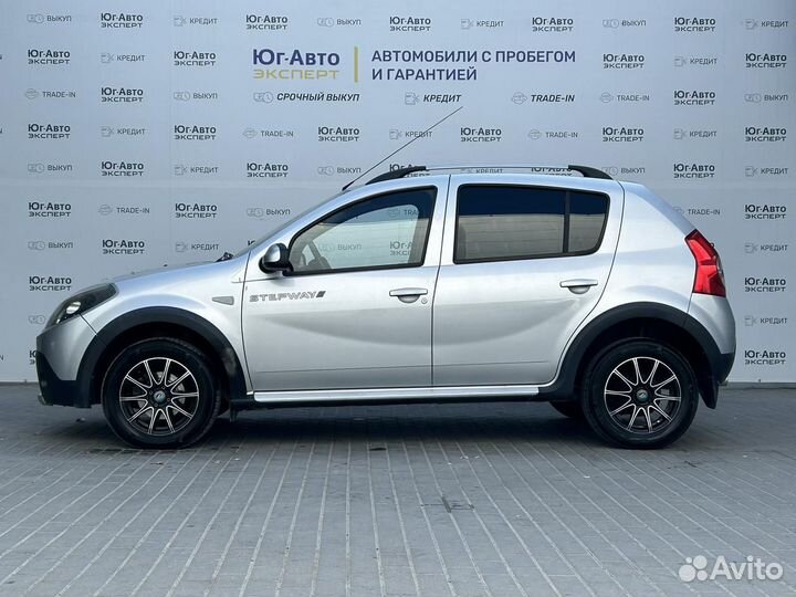 Renault Sandero Stepway, 2013