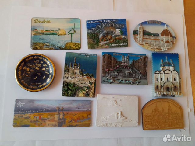 Магниты на холодильник из разных стран