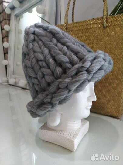Шапка женская вязаная