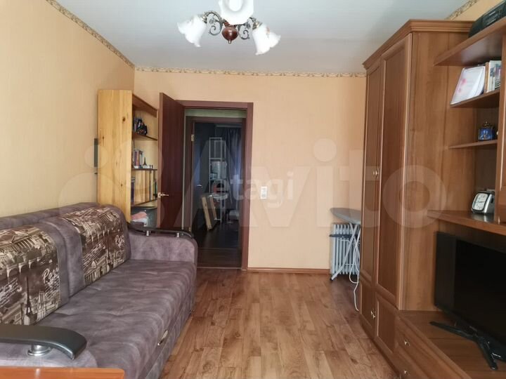 2-к. квартира, 47 м², 1/2 эт.