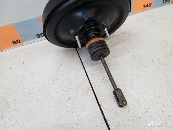 Усилитель тормозов вакуумный Opel Zafira B 1.8