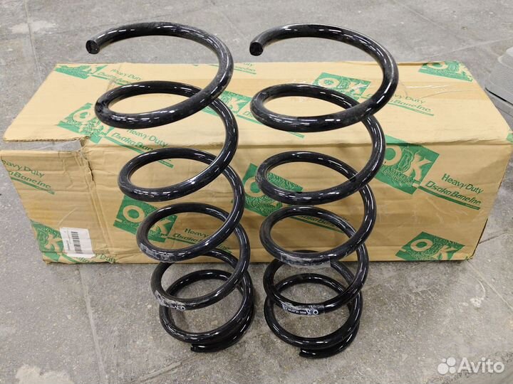 Задние пружины 2шт Nissan Teana L33