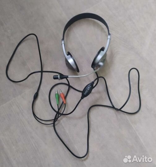 Наушники Гарнитура