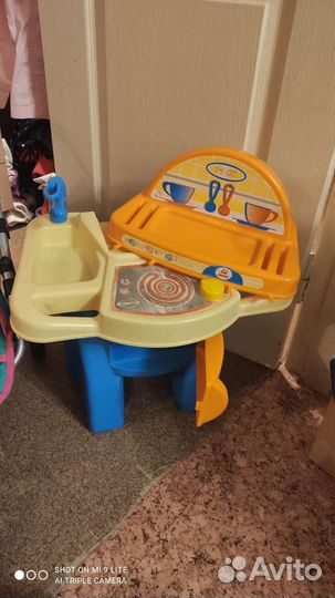 Детская коляска, стульчик, кухня