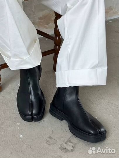 Ботинки Maison Margiela Tabi Boots