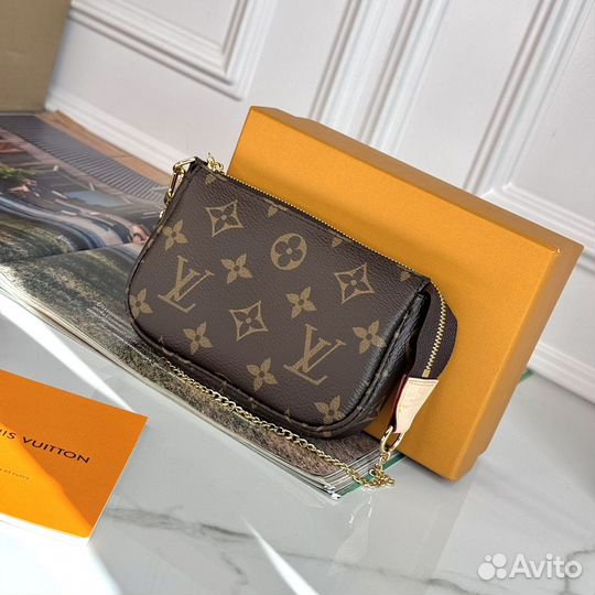 Сумка Louis Vuitton Pochette Accessoires