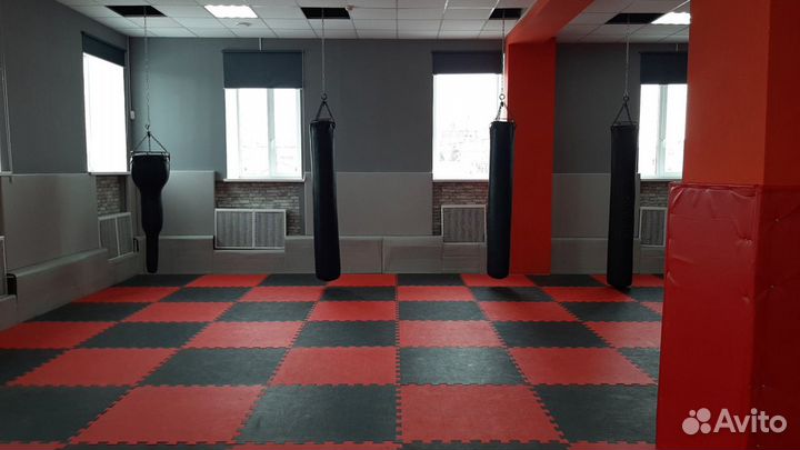 Мягкая защита стен красного цвета SportStyle