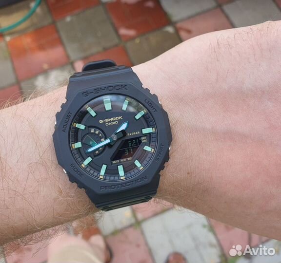 Часы Casio G-Shock GA-2100RC-1A