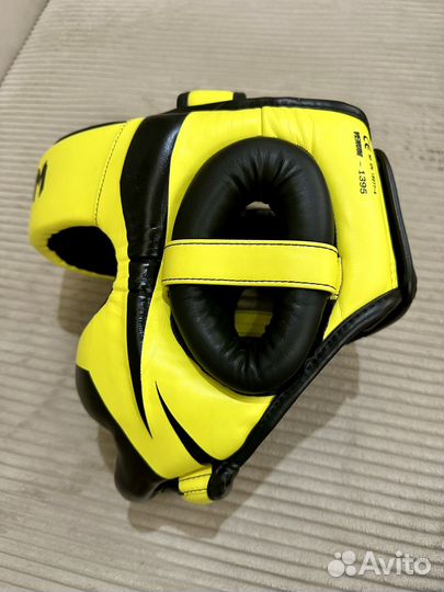 Шлем Venum venum-1395 для единоборств. Салатовый