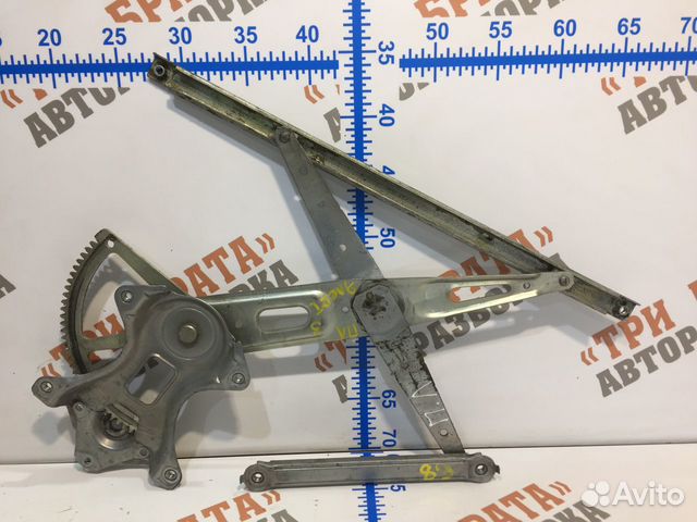 Стеклоподъёмник передний (электрический) Лев