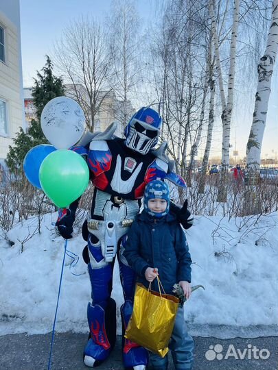 Поздравление Робот Трансформер