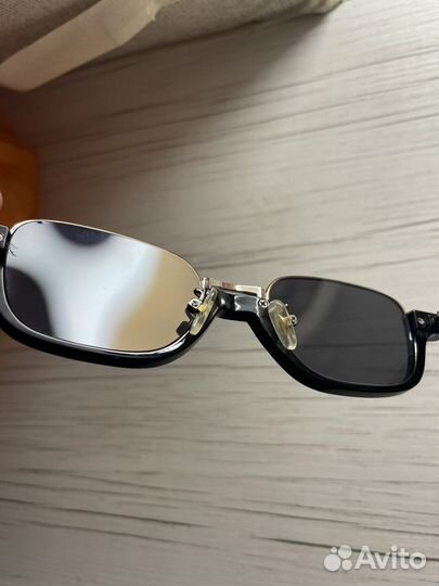 Солнцезащитные очки