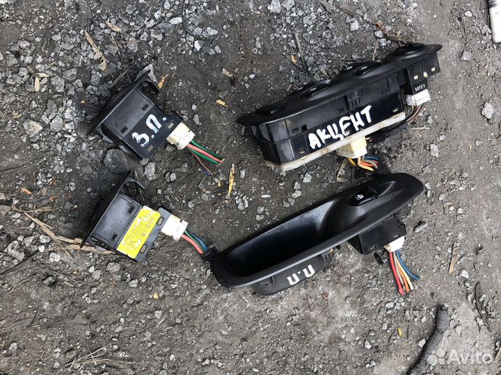 Кнопки стеклоподьемников Hyundai Accent Tagaz