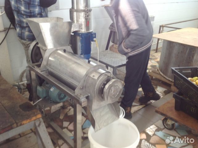 Шнековый пресс с дробилкой для яблок